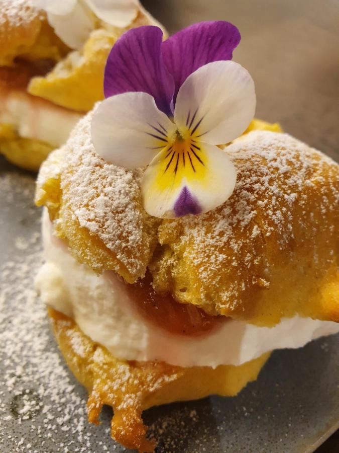 Yggdrasil Farmhotel Retreat, Spa & Yoga Straumsbukta エクステリア 写真